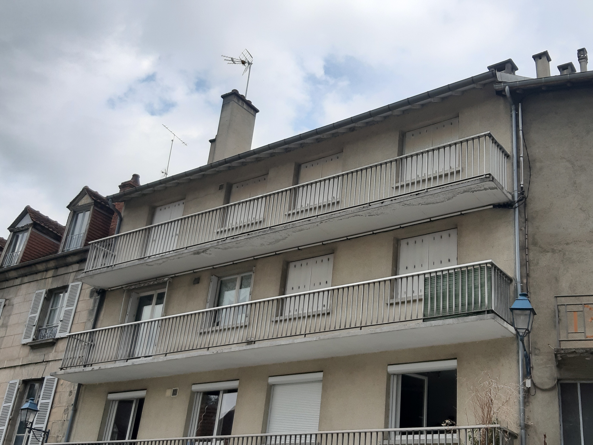 vente-aubusson-appartement-t3-troisi-me-et-dernier-tage